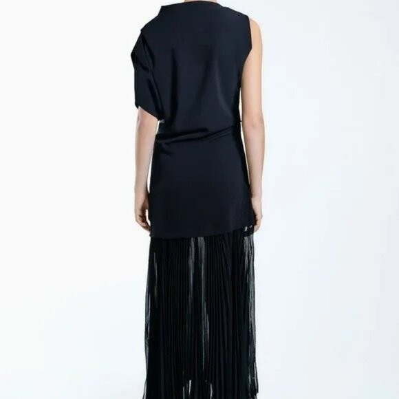 Zara Limited Edition Ruched Pleated Black Dress - Picture 4 of 11